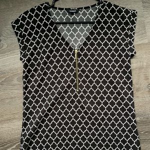 Express Scalloped Top